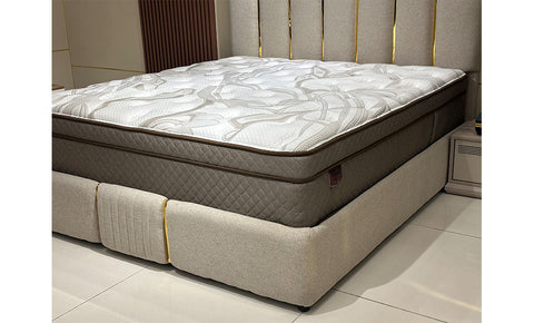 MK 009 bed - MK Kabbani Furniture