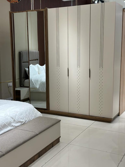 Damila wardrobe - MK Kabbani Furniture